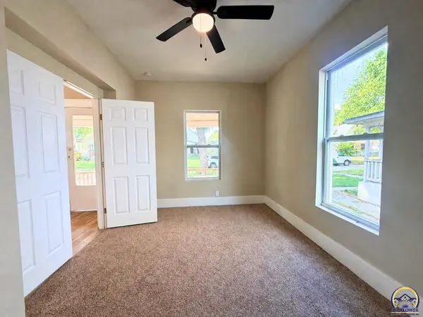 424 NE Scotland AVE, Topeka, KS 66616