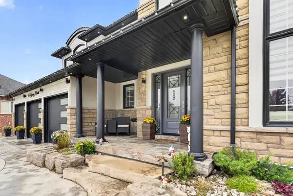 33 Young CT, Orangeville, ON L9W 0A8