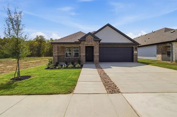 356 Sun Harvest Drive, Royse City, TX 75189