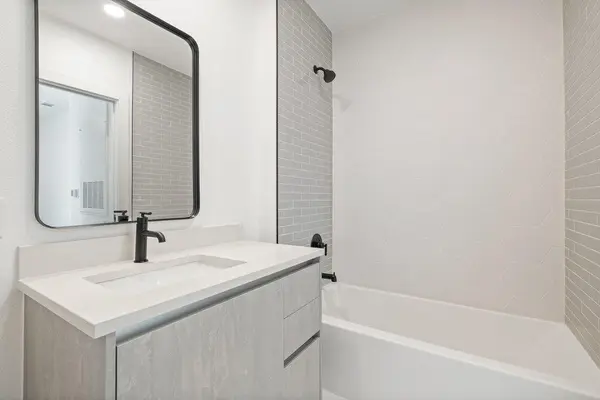 4315 S Congress Ave #224, Austin, TX 78745