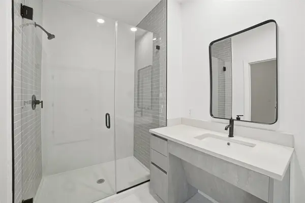 4315 S Congress Ave #104, Austin, TX 78745