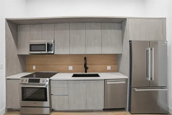 4315 S Congress Ave #104, Austin, TX 78745