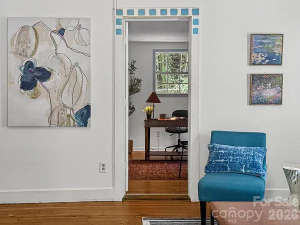 18 Wood AVE, Asheville, NC 28803