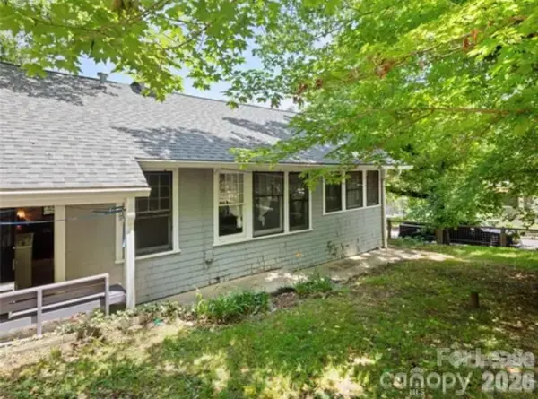111 Annandale AVE, Asheville, NC 28801