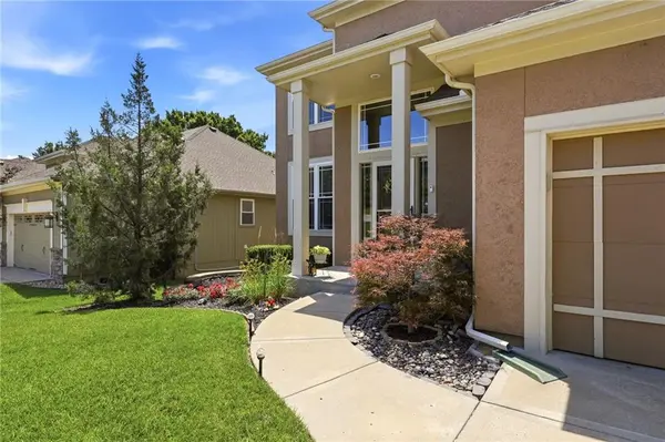 19645 W 110th ST, Olathe, KS 66061