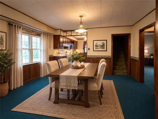 1813 Clifford ST, St Joseph, MO 64505