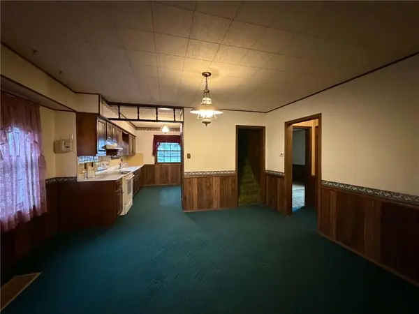 1813 Clifford ST, St Joseph, MO 64505