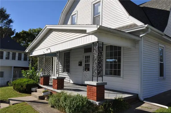 3305 Sacramento ST, St Joseph, MO 64507