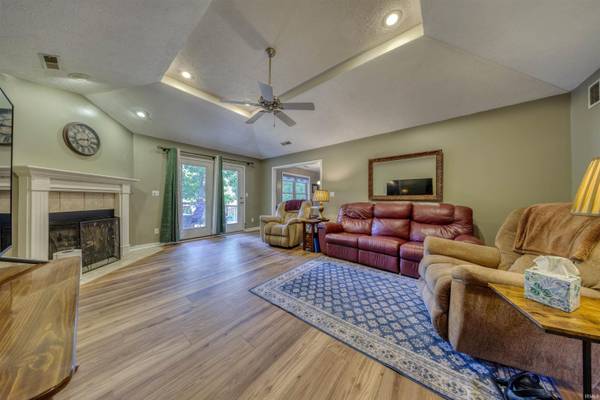 900 S Melody LN, Santa Claus, IN 47579