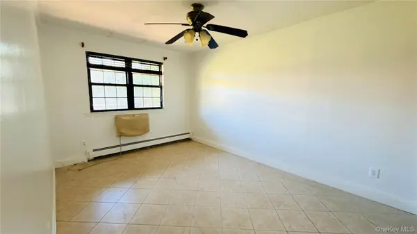 12135 5th AVE, College Point, NY 11356