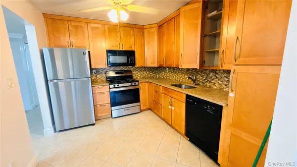 12135 5th AVE, College Point, NY 11356