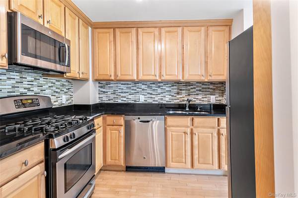 3625 Oxford AVE #6B, Bronx, NY 10463
