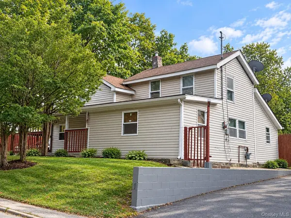 74 Genung ST, Middletown, NY 10940
