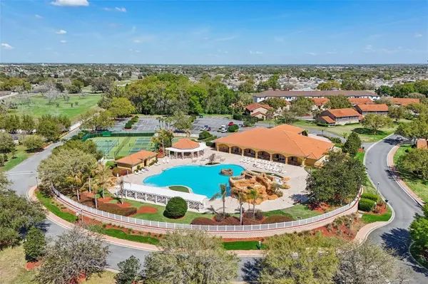 10150 MAINSAIL DR, Oxford, FL 34484