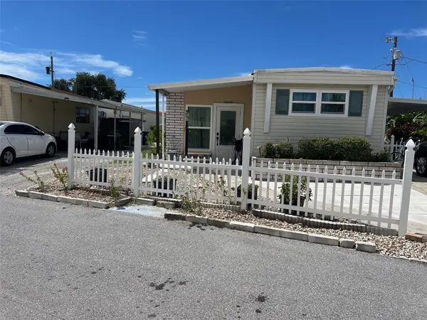 6580 SEMINOLE BLVD #204, Seminole, FL 33772
