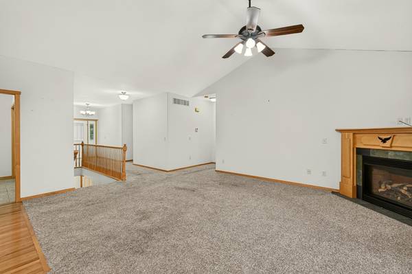 1908 Country View DR, Saint Charles, MN 55972