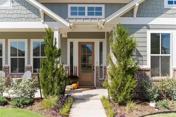 1925 Parkwood AVE, Edmond, OK 73034