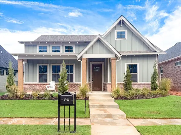 1916 Paseo PL, Edmond, OK 73034