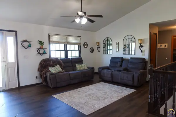 3541 Whitetail Ln, Emporia, KS 66801