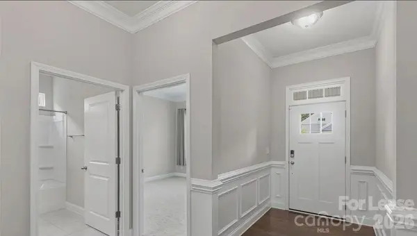 5622 Timber LN, Charlotte, NC 28270