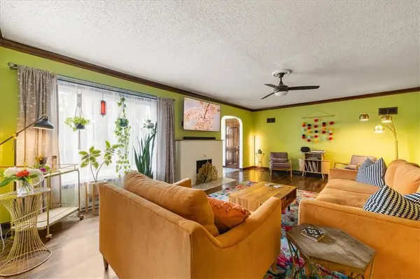 3137 N 54 ST, Kansas City, KS 66104