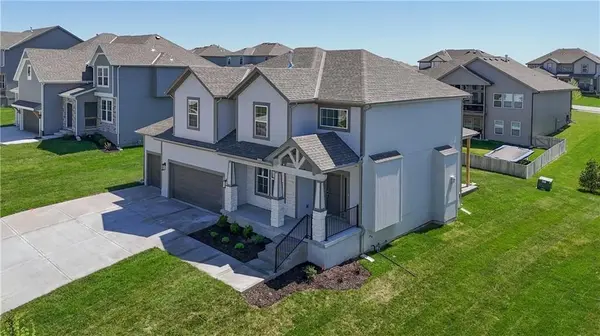 2739 W Park ST, Olathe, KS 66061