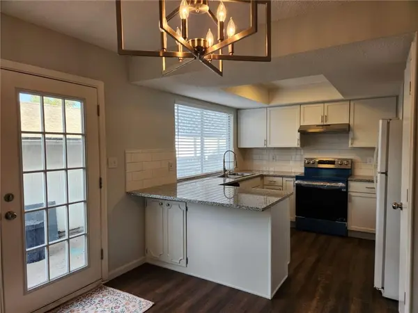 6221 E 127TH ST, Grandview, MO 64030