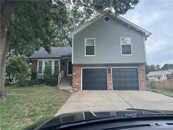 1331 Amesbury AVE, Liberty, MO 64068