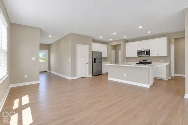 12872 Mystic Pines DR, Noblesville, IN 46060