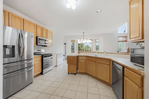 11610 Lake Shore DR, Orland Park, IL 60467