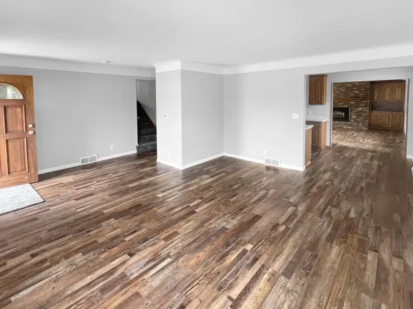 1122 S State ST, Fairmont, MN 56031