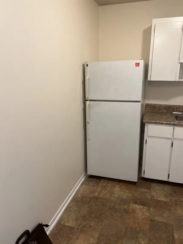 441 Harding Pl #B9, Nashville, TN 37211