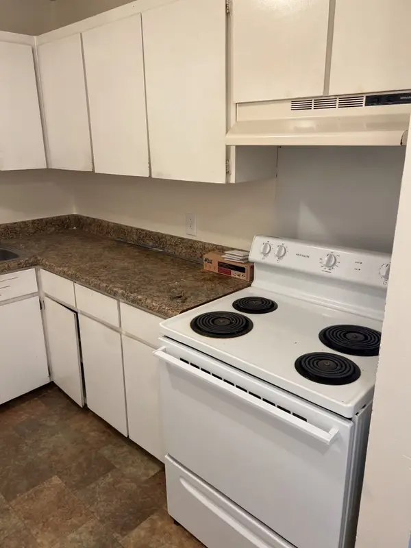 441 Harding Pl #B9, Nashville, TN 37211