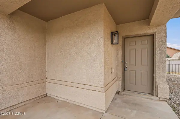 5926 Moon View DR, Las Cruces, NM 88012