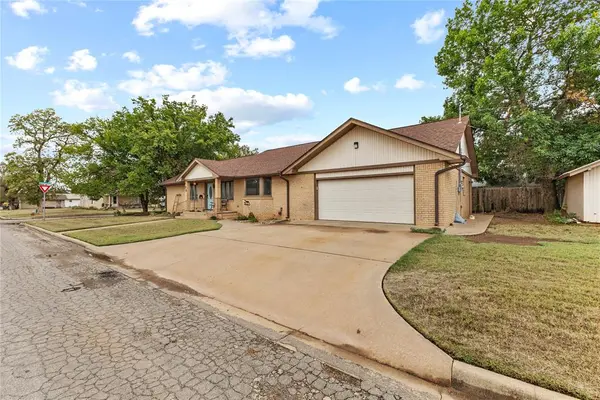 120 E Maple ST, Fairview, OK 73737