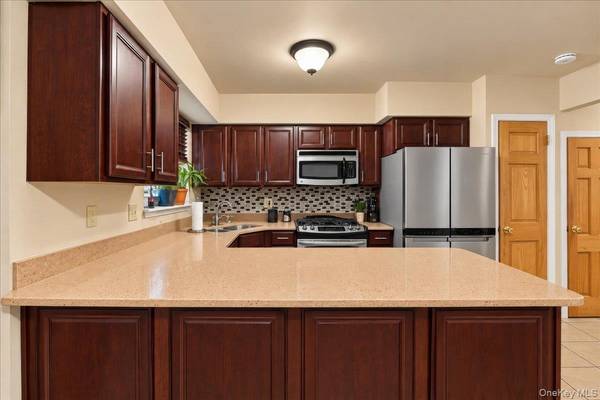 1850 Radcliff AVE, Bronx, NY 10462