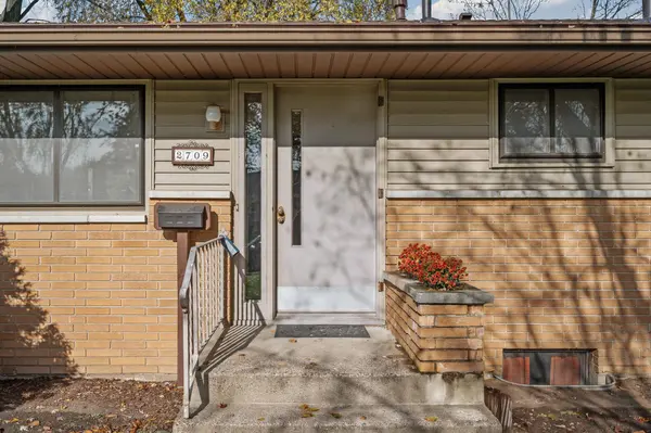2709 W Armour TER, Saint Anthony, MN 55418