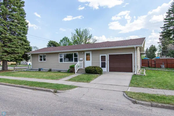 1613 13th AVE N, Moorhead, MN 56560