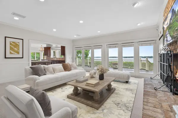 2645 Arcola LN, Minnetonka Beach, MN 55391