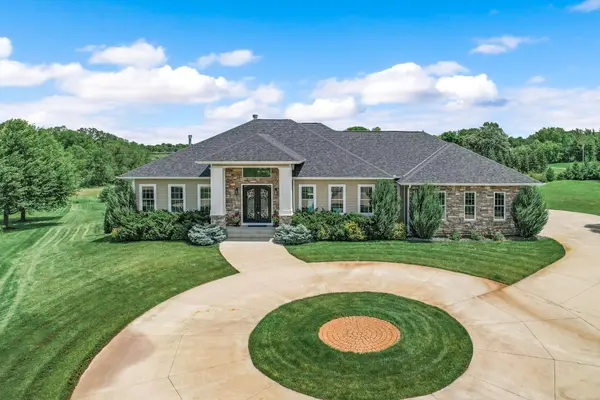 10906 Whitetail RD, Rogers, MN 55374