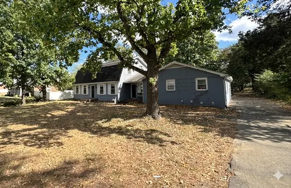 4059 Lake Pkwy, Hermitage, TN 37076