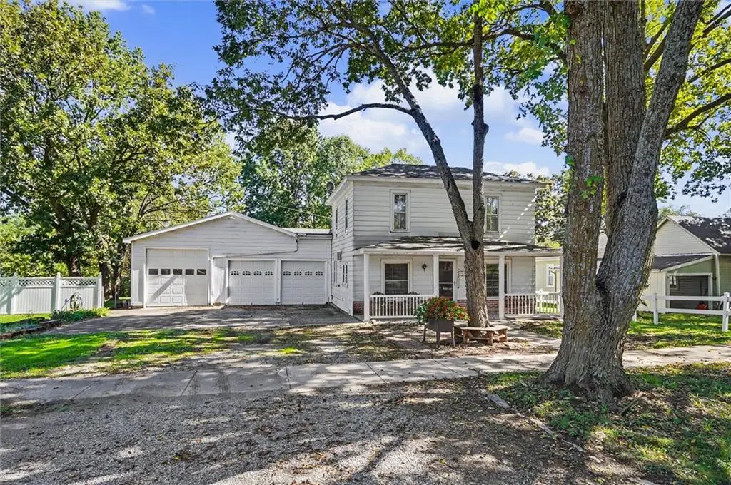 115 Locust ST, Wellsville, KS 66092