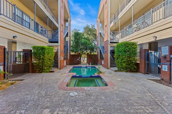106 E 30th ST #308, Austin, TX 78705