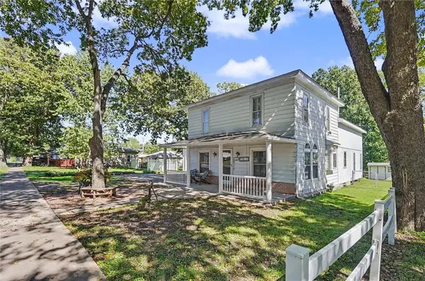115 Locust ST, Wellsville, KS 66092