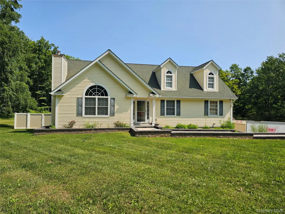 46 Leslie RD, Newburgh, NY 12550