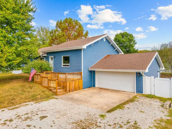 517 Arrowhead CIR, Rockaway Beach, MO 65740