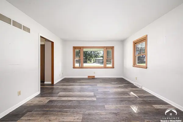 116 Linden CIR, Perry, KS 66073