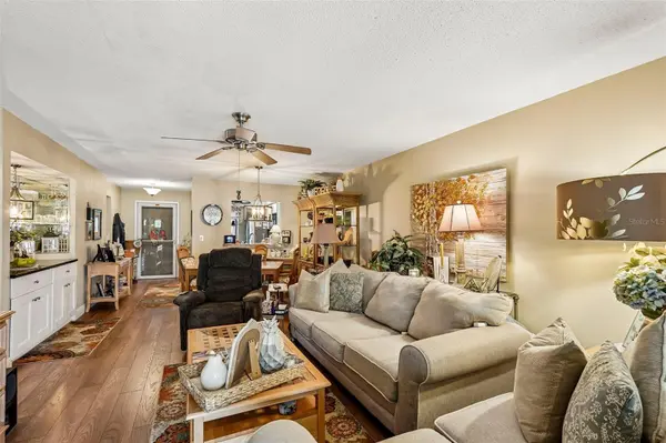 430 MISSION TRL E #B, Venice, FL 34285