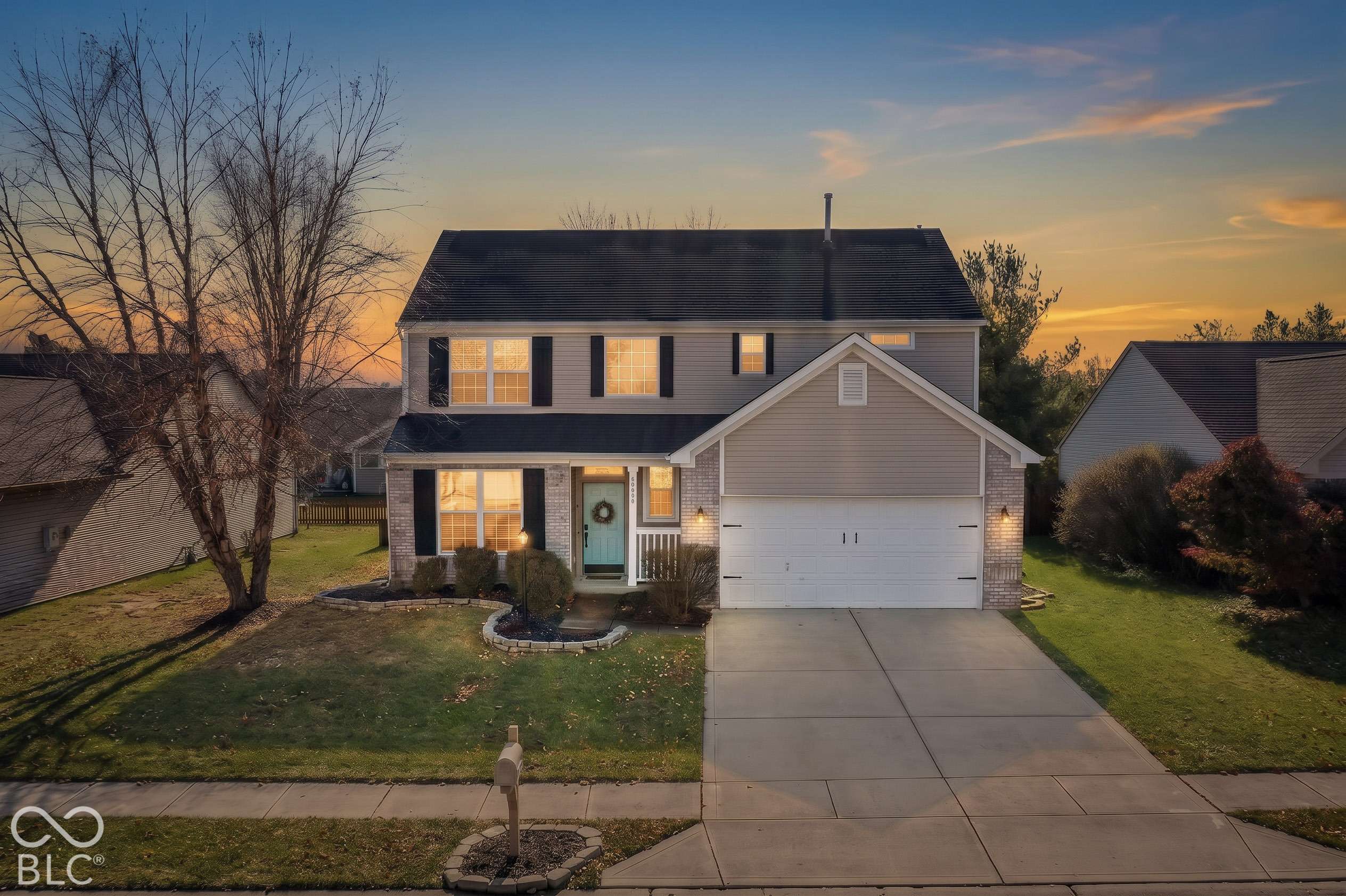 8891 Woodlark DR, Fishers, IN 46038