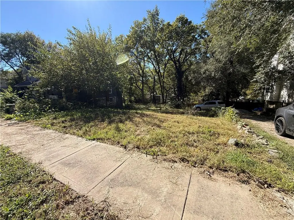 4324 Wayne AVE, Kansas City, MO 64110